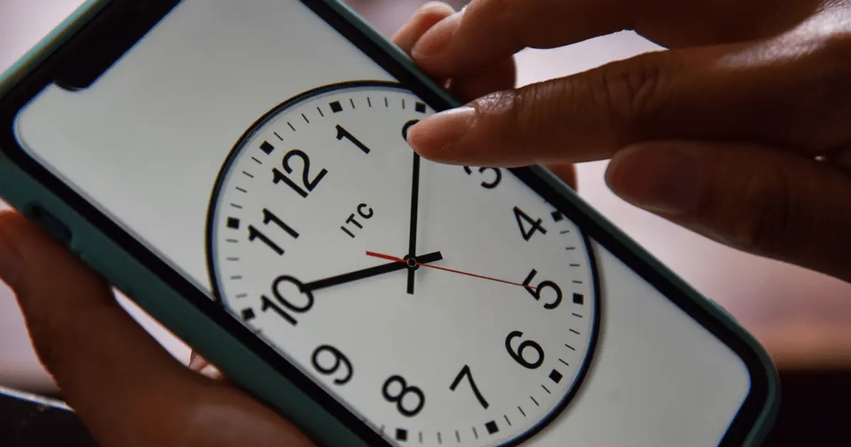 ¿Qué significa ver la hora 2:22? Esto dice la numerología ¿Qué significa ver la hora 2:22? Esto dice la numerología