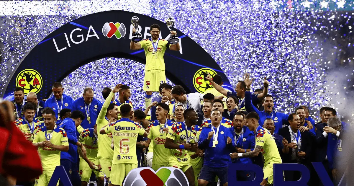 ¡América, Bicampeón del futbol mexicano! Las Águilas consiguieron la 15 a costa de Cruz Azul ¡América, Bicampeón del futbol mexicano! Las Águilas consiguieron la 15 a costa de Cruz Azul