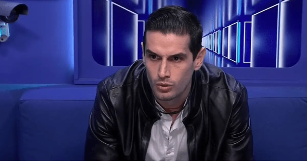 La Casa de los Famosos México 2024: Revelan video de cómo Adrián Marcelo abandona el reality La Casa de los Famosos México 2024: Revelan video de cómo Adrián Marcelo abandona el reality