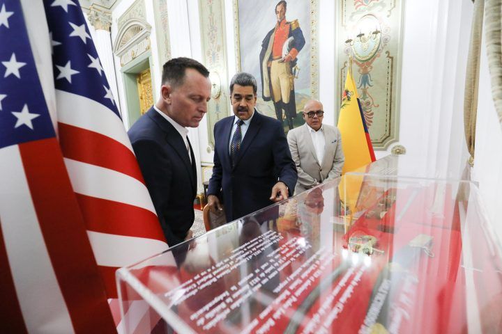 Nicolás Maduro recibe al enviado especial del presidente de EE.UU. y plantea "agenda cero"