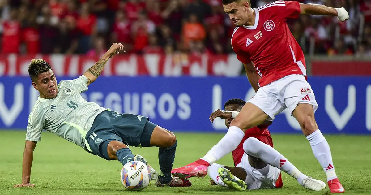 Efraín Álvarez se mentaliza para el amistoso entre el Tri y River Plate: “Se tiene que ganar sí o sí” Foto. Mexsport