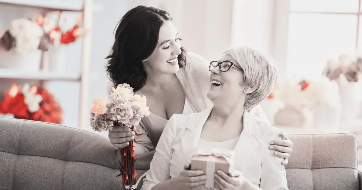 Día de las Madres: 20 mensajes para recordar a mamá que ya no está Foto: Arte en Canva