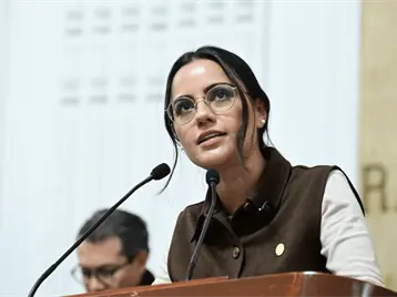 Imagen de la nota: Diputados locales proponen tarjeta del Metro conmemorativa por el Mundial 2026
