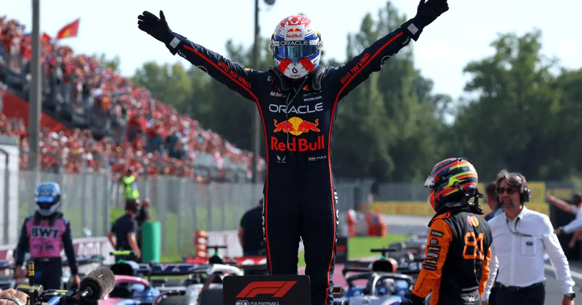 Max Verstappen vuela en Monza y gana el GP de Italia mientras la polémica divide McLaren Max Verstappen gana el GP de Italia | Foto: @F1