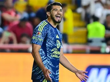 Imagen de la nota: Henry Martín se perfila para reaparecer en América ante Necaxa; Israel Reyes, mandó mensaje de calma