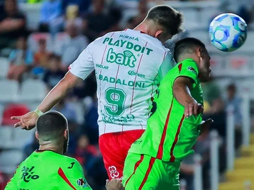 Imagen de la nota: Necaxa rescató empate ante Juárez pero ya suena el ¡Fuera Gago!