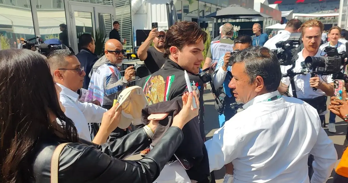 Pato O’Ward, listo para la FP1 del México GP: ¡Luce espectacular abrigo bordado a mano con el Escudo Nacional! Foto: Martín Avilés