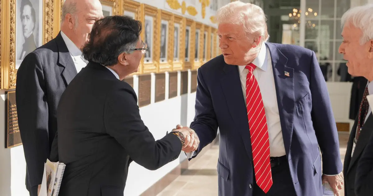 Trump y Petro se reúnen a puerta cerrada en la Casa Blanca en medio de tensiones bilaterales Trump y Petro se reúnen a puerta cerrada en la Casa Blanca en medio de tensiones bilaterales