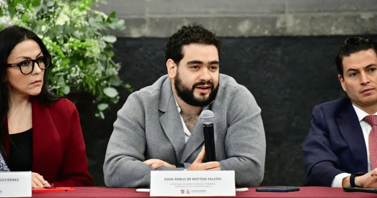 CDMX cierra 2025 con alza en ingresos, reducción de deuda y estímulos para 2026 Juan Pablo de Botton Falcón. | Foto: @JPDeBotton