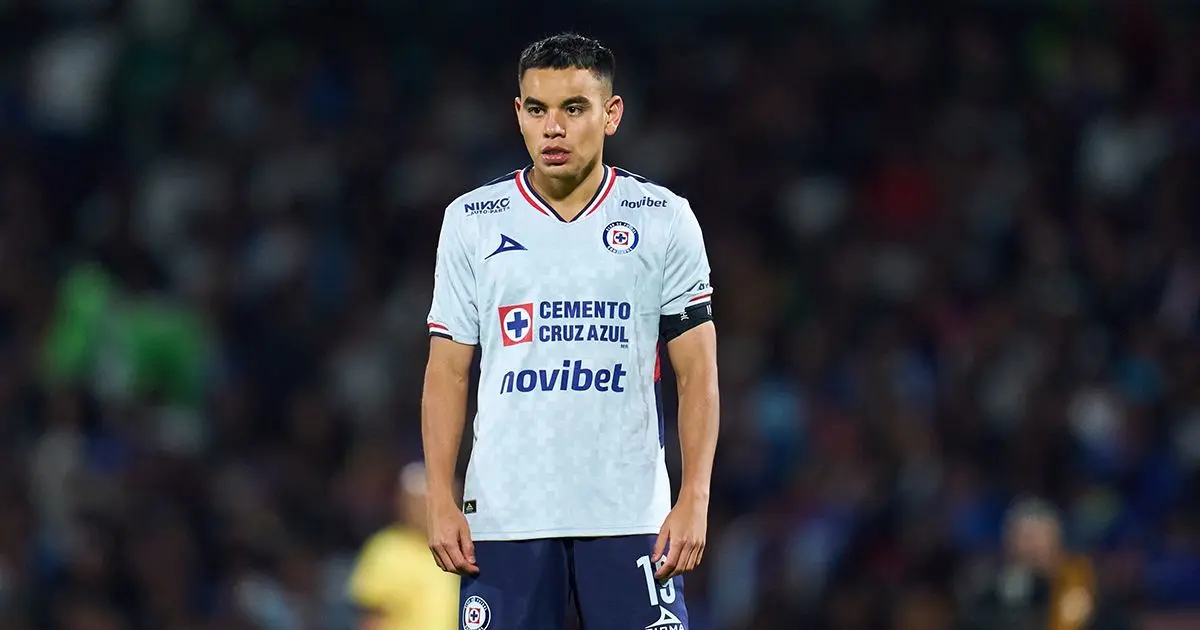 Cruz Azul apapacha a Charly Rodríguez con la capitanía para la Liguilla tras quedar fuera del Mundial Foto: Mexsport