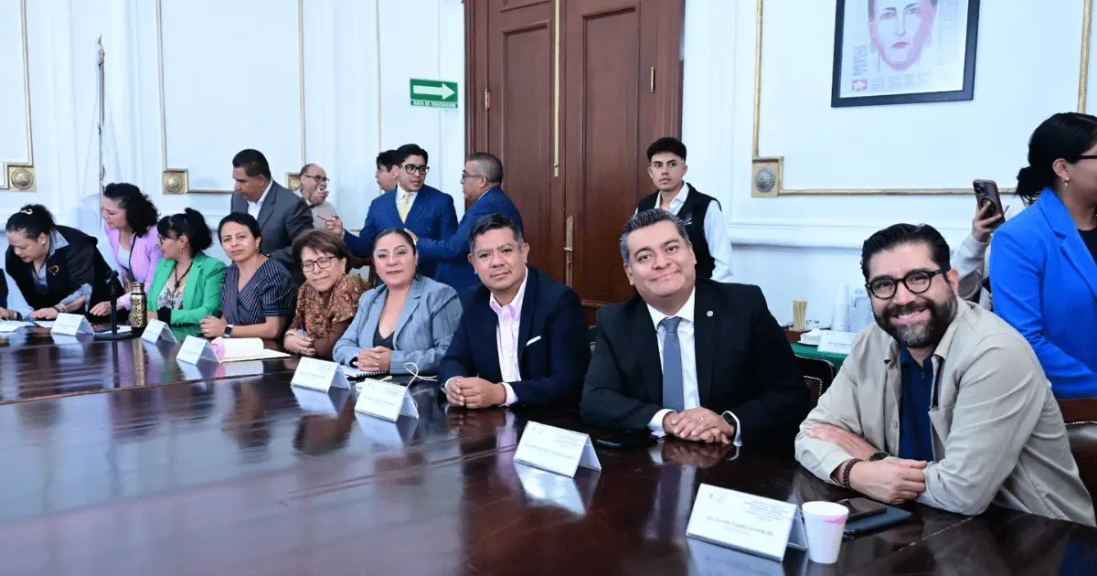 Sistema de Cuidados en CDMX: diputados avalan reforma constitucional En comisiones unidas se dio luz verde a las iniciativas presentadas por la Jefa de Gobierno, Clara Brugada, y la diputada Tania Larios.