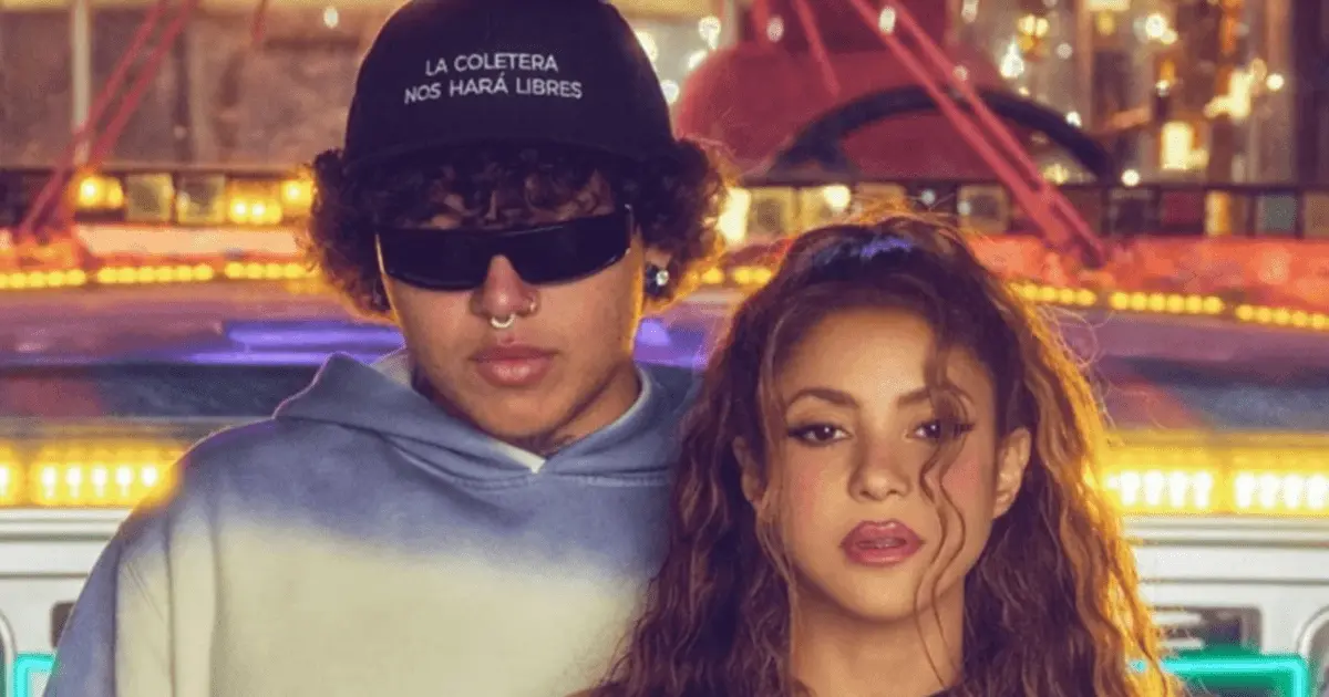 Shakira y Beéle celebran Barranquilla en el videoclip de ALGO TÚ, grabado en el Carnaval y el río Magdalena Shakira y Beéle celebran Barranquilla en el videoclip de ALGO TÚ, grabado en el Carnaval y el río Magdalena