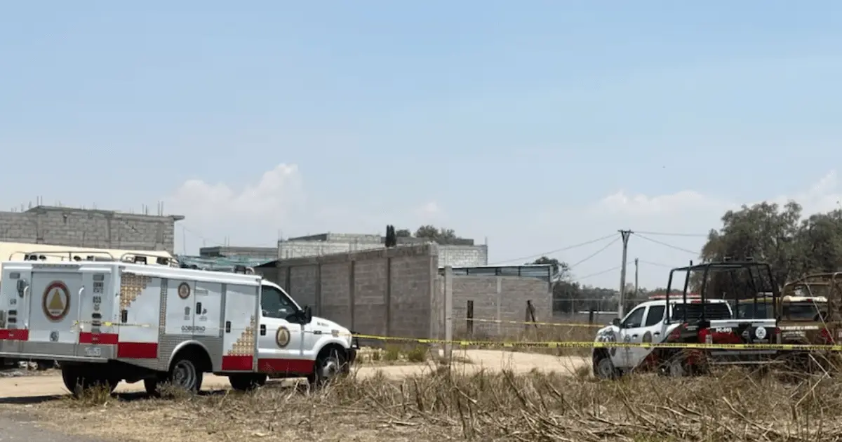 Hallan túnel huachicolero en Acolman; reportan cuatro personas atrapadas en toma clandestina Foto: N+