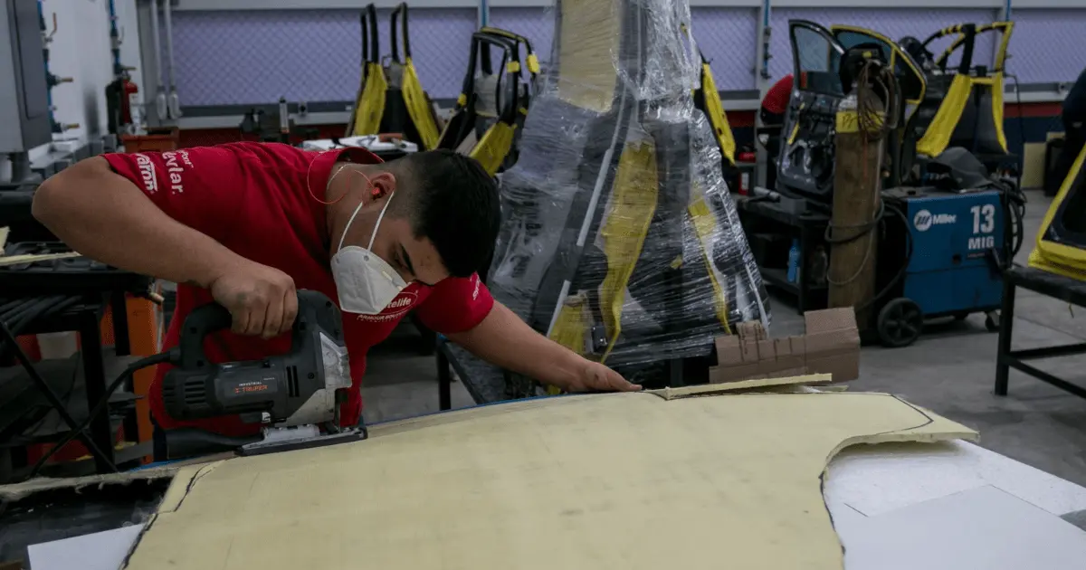 Sube producción en febrero pasado, pero cae personal ocupado: INEGI Sube producción en febrero pasado, pero cae personal ocupado: INEGI