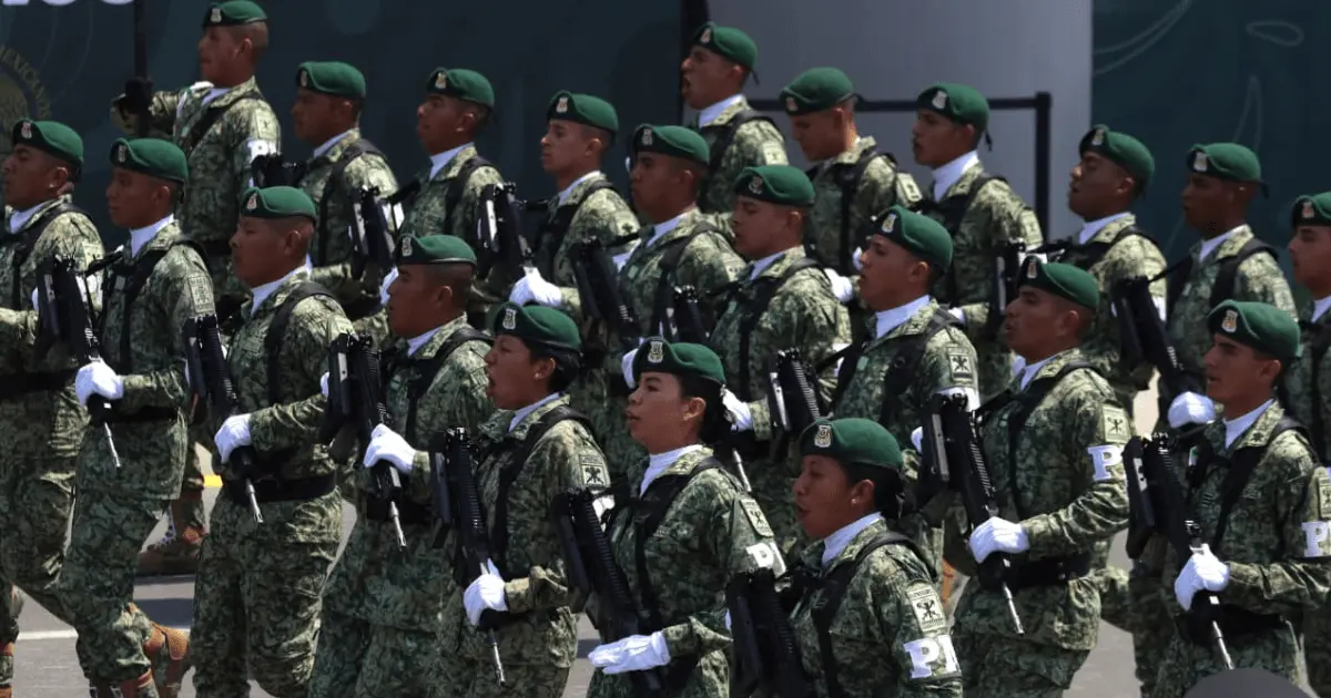 Ejército reivindica nacionalismo en acto del 5 de mayo Fotos: Erik Guzmán/El Sol de Puebla.