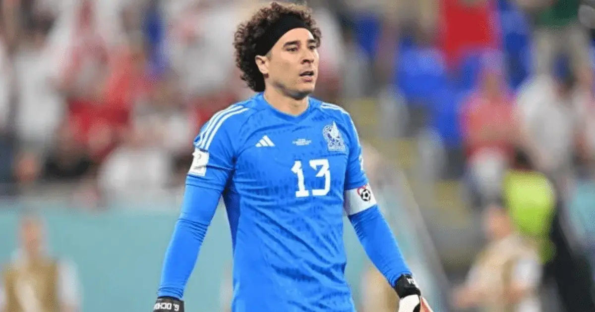 Guillermo Ochoa y sus mejores momentos: del debut en el Azteca a su posible sexto Mundial Los mejores momentos de Guillermo Ochoa rumbo a su sexto Mundial con México | Foto: EFE